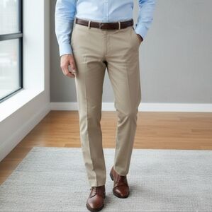 New With Tags! Men's TailorByrd Tailored Fit Dress Pants - Size 33/32